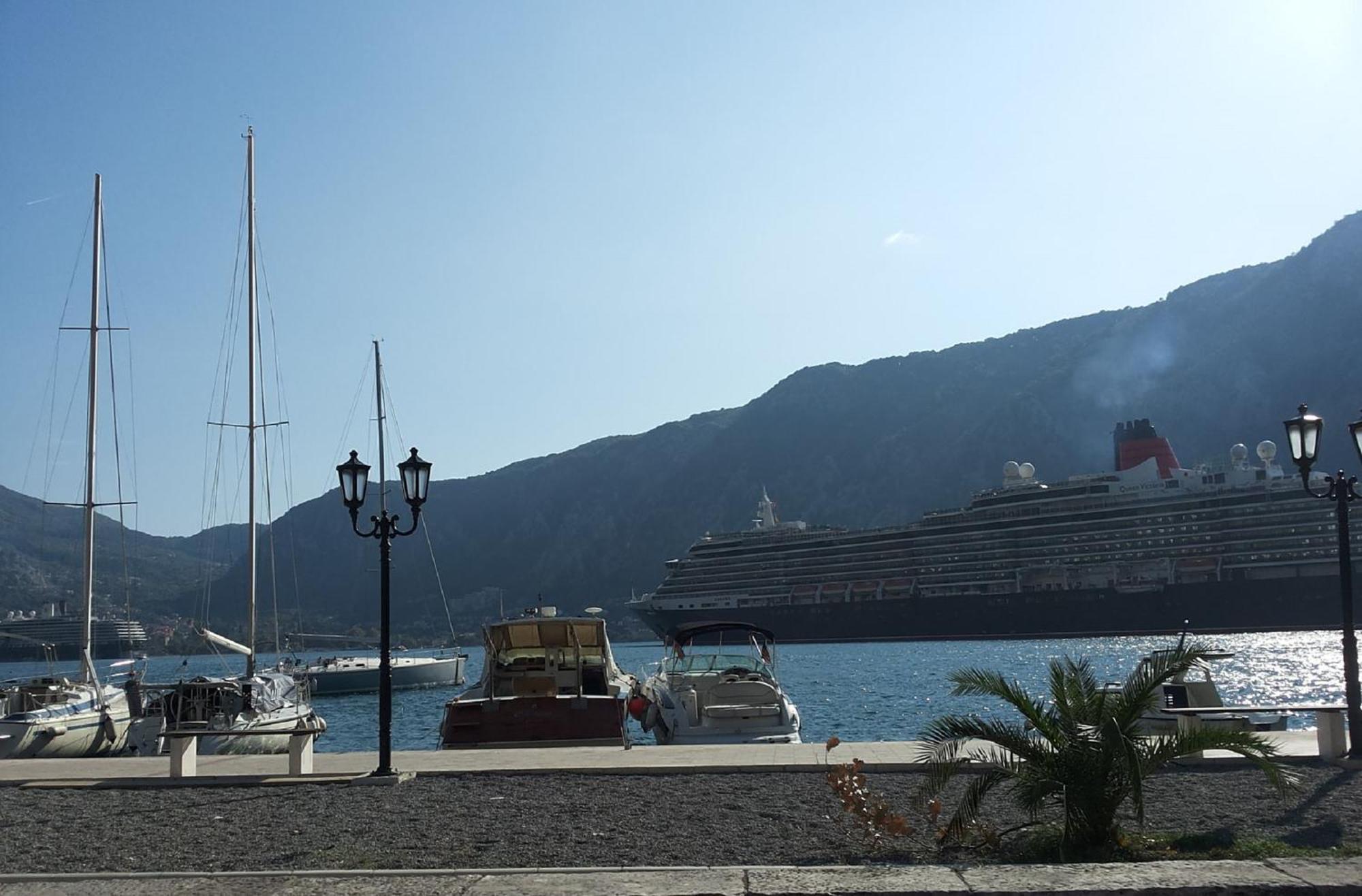 Apartments Vojvoda Kotor Kültér fotó